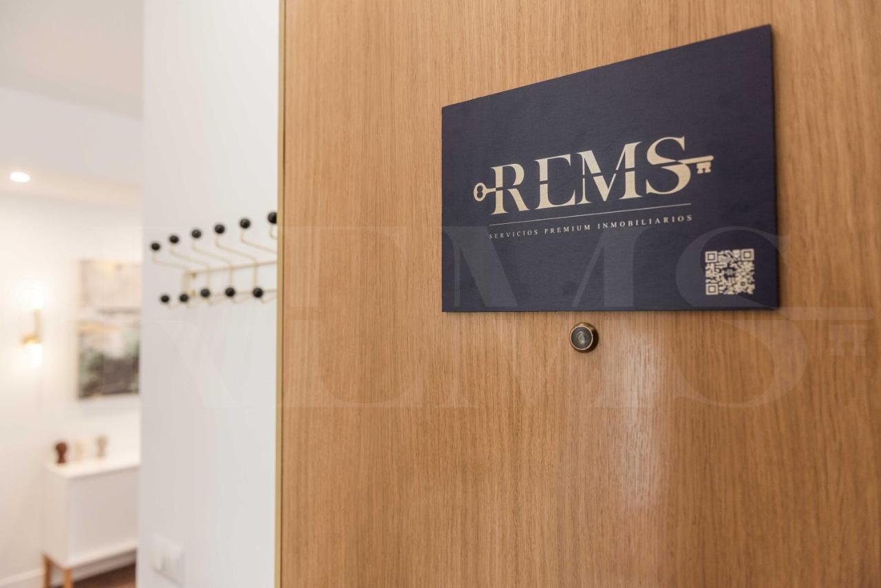 Designed Minimalist Apartment - Malaga Center By Rems Εξωτερικό φωτογραφία